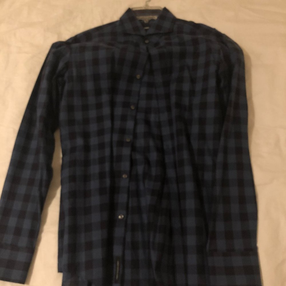 Hugo Boss Slim Fit Dress Shirt. Barely Worn.